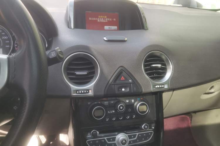 Used Renault Koleos 2012 2.5L 4x4 Comfort Edition with Navigation