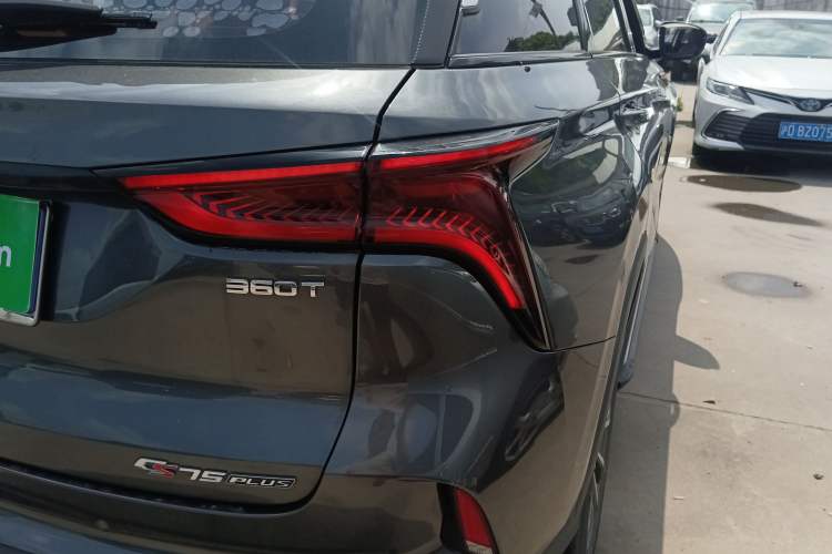 Used CHANGAN CS75 PLUS 2022 2.0T Automatic Pilot Version Right Rear Taillight