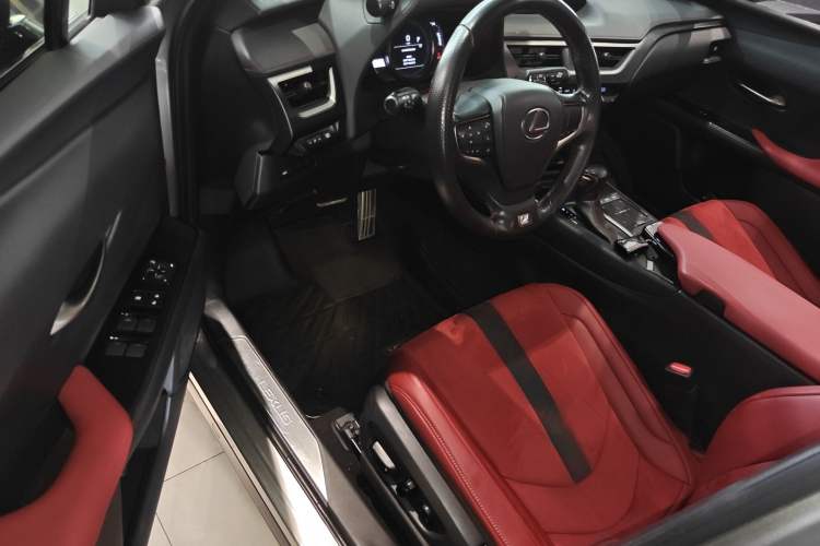 Used Lexus UX 2019 260h F SPORT All-Wheel-Drive Model China VI Standard
