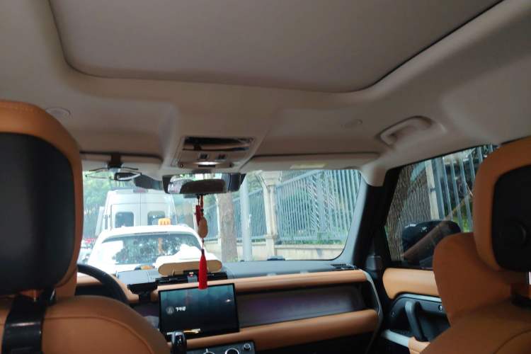 Used Land Rover Defender 2024 110 3.0T P400 Dark Edition
