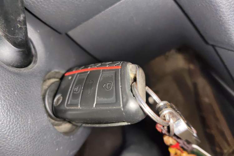 Used Volkswagen Golf 2017 1.6L Automatic Comfort Million-Vehicle Anniversary Edition
