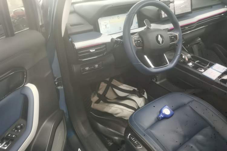 Used Livan Livan 9 2023 470 km Founder Edition