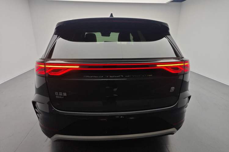 Used BYD Tang New Energy 2025 DM-i 115KM Cloud Ride Flagship Model Rear