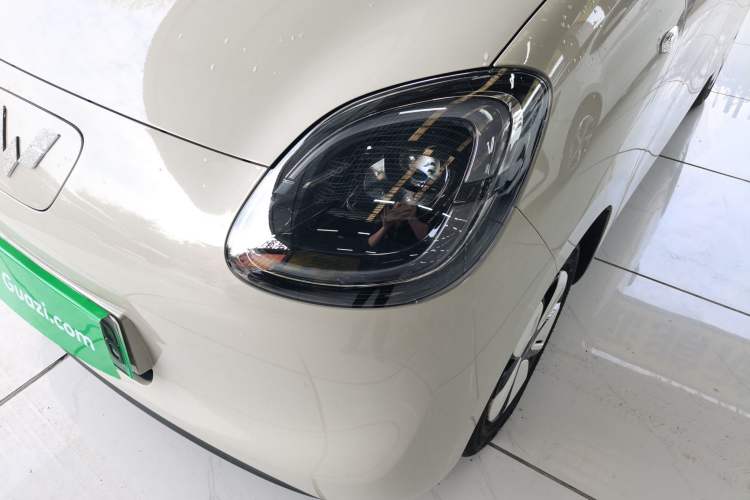 Used Wuling Hongguang MINIEV 2025 Four-Door Version Advanced Edition Left Front Headlight