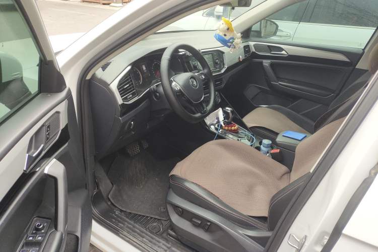 Used Volkswagen Tayron 2019 330TSI Two-Wheel-Drive Luxury Version China V Emission Standard
