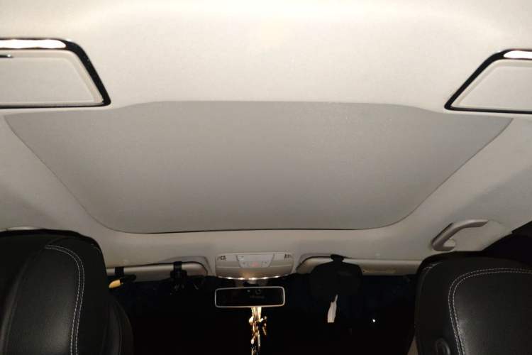 Used Mercedes-Benz E-Class 2018 Restyled E 300 L Sporty and Stylish Edition
