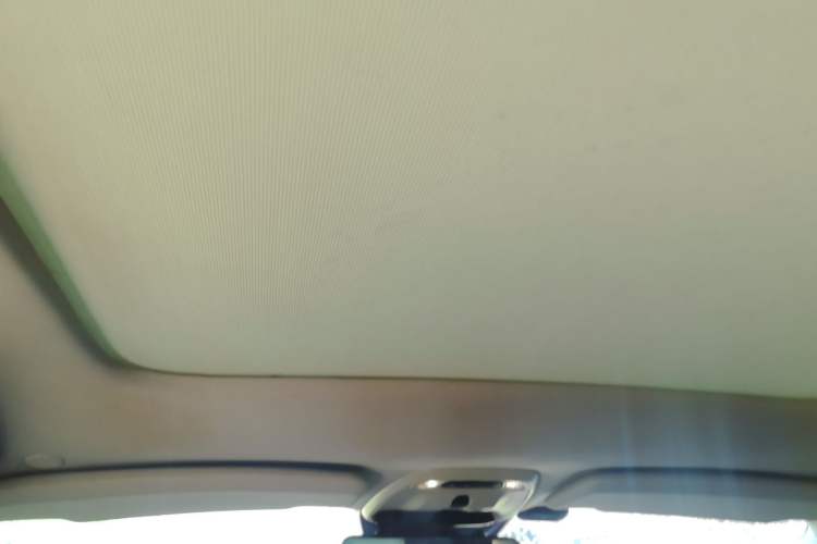 Used Volvo V40 2013 2.0T Zhiya Edition
