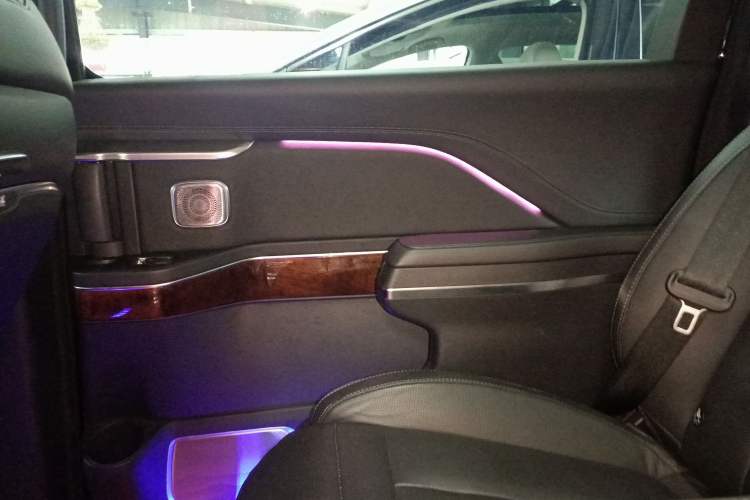 Used Hongqi HQ9 2023 2.0T Smart Connect Flagship Edition
