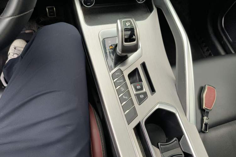 Used Geely Auto Coolray 2020 PRO 260T DCT Knight
