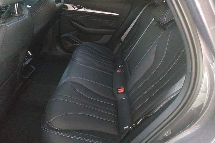 Used Geely Auto Preface 2025 Dongfang Yao 1.5TD Fuyao Edition Left Rear Seat