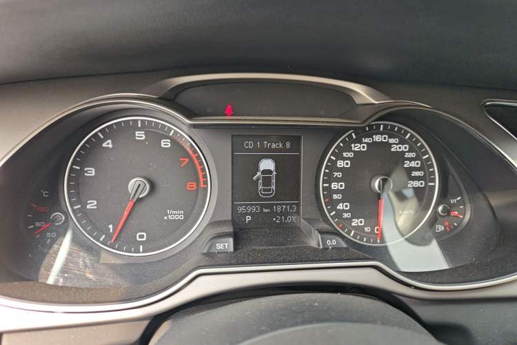 Used Audi A4L 2013 35 TFSI Automatic Standard Model
