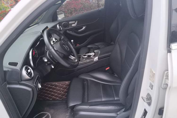 Used Mercedes-Benz GLC 2016 GLC 300 4MATIC Dynamic Model Left Front Seat