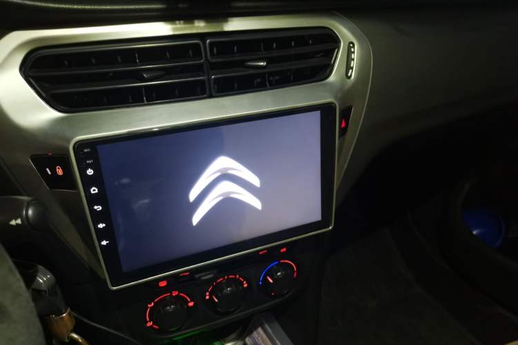 Used Citroen Elysee 2015 Zhishang Edition 1.6L Manual Fashion Model