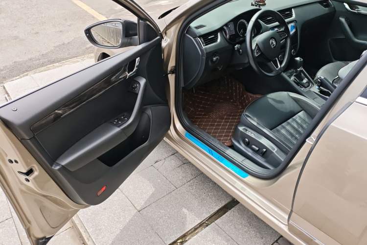 Used Skoda Octavia 2018 TSI280 DSG Flagship Edition