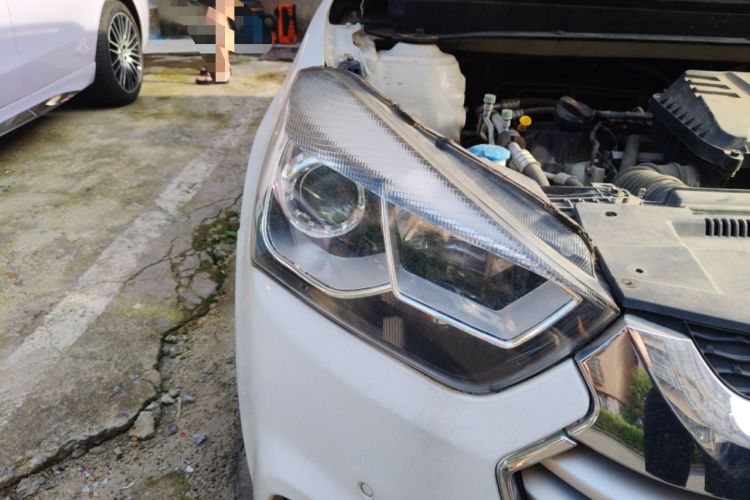 Used JAC Group Refine S2 2017 1.5L CVT Luxury Smart Model
