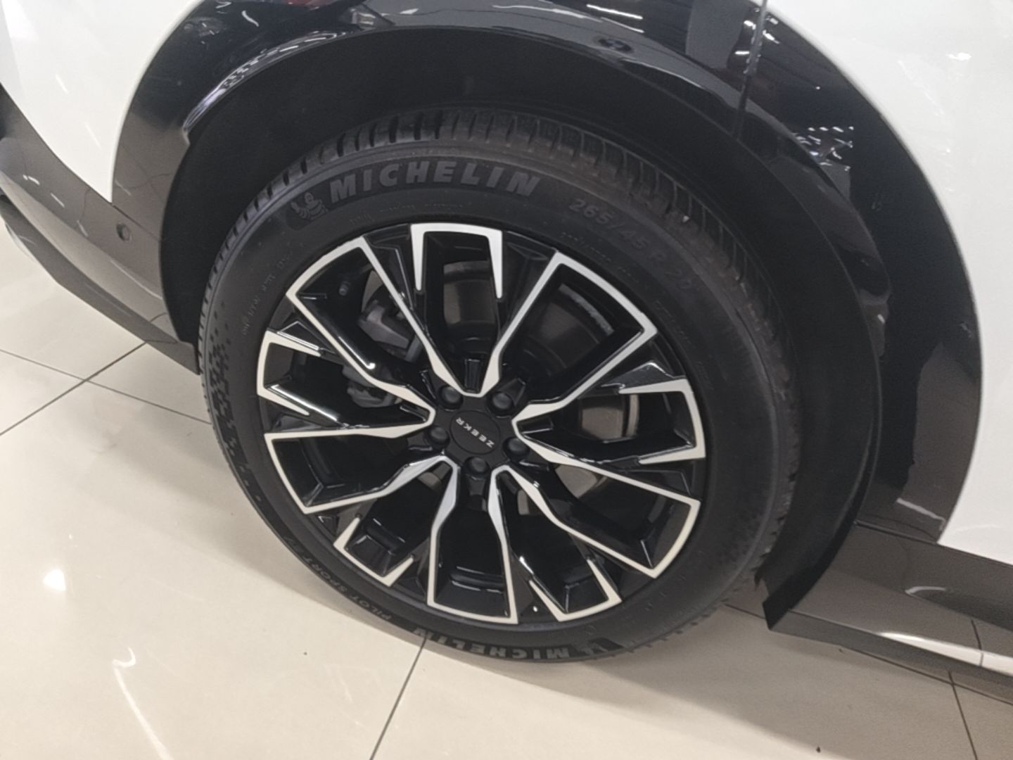Zeekr 7X 2025 75 kWh Rear-Wheel Drive Intelligent Driving Version — снимка 11