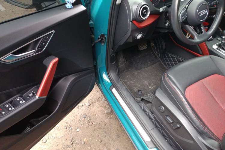 Used Audi Q2L 2018 35 TFSI Launch Exclusive Edition China V Driver Seat