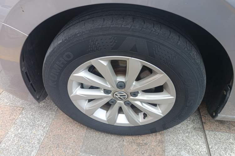 Used Volkswagen Bora 2020 1.5L Manual Fashion Edition
