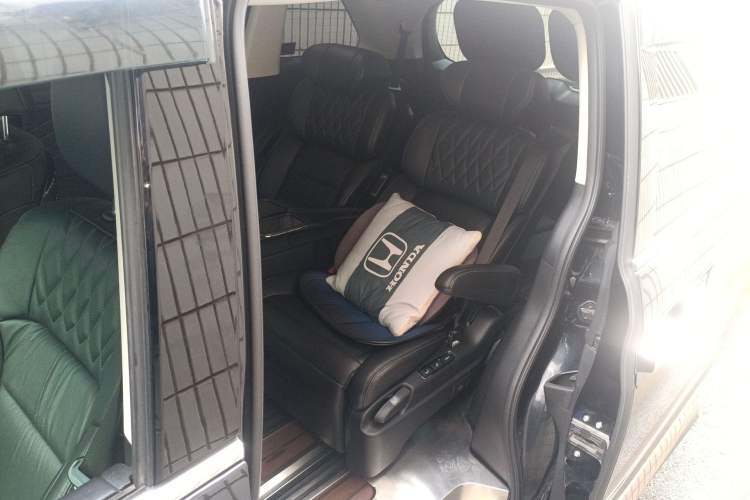 Used Honda Elysion 2019 2.0L Hybrid Luxury Edition