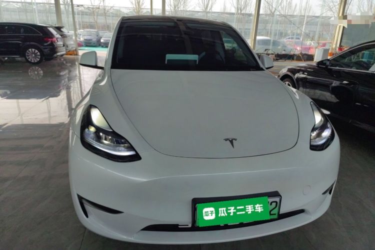 Used Tesla Model Y 2024 Long-Range All-Wheel-Drive Version
