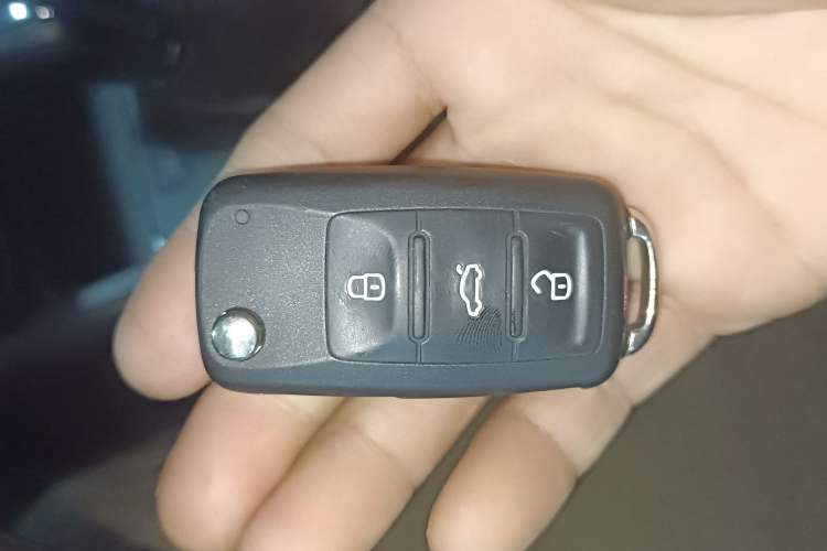 Used Volkswagen Lavida 2015 1.6L Automatic Comfort Edition