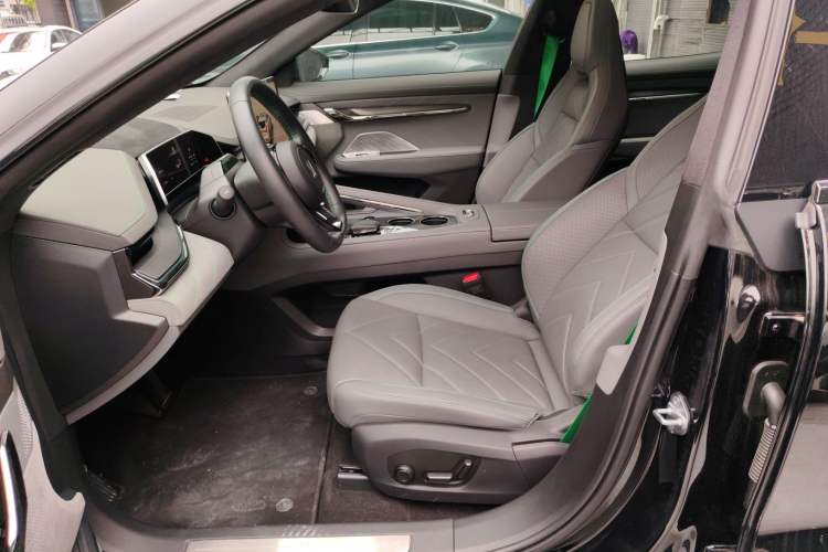 Used Zeekr 001 2023 WE Edition 100 kWh
