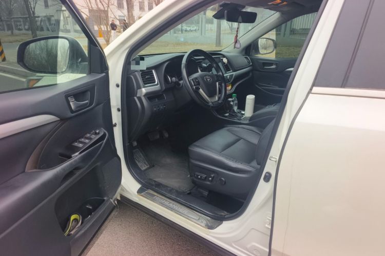 Used Toyota Highlander 2018 2.0T Four-Wheel Drive Prestige Version 7 Seats China VI Standard