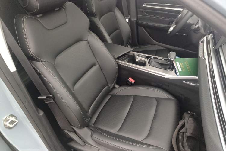 Used Geely Auto Emgrand 2023 4th Generation Champion Edition 1.5L CVT Prestige Model