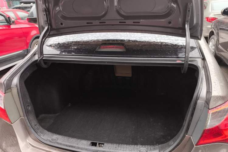 Used Hyundai Celesta 2011 1.6L Manual Luxury Model