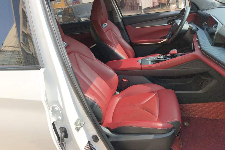 Used CHANGAN CS75 PLUS 2022 Second-Generation 2.0T Automatic Prestige Model
