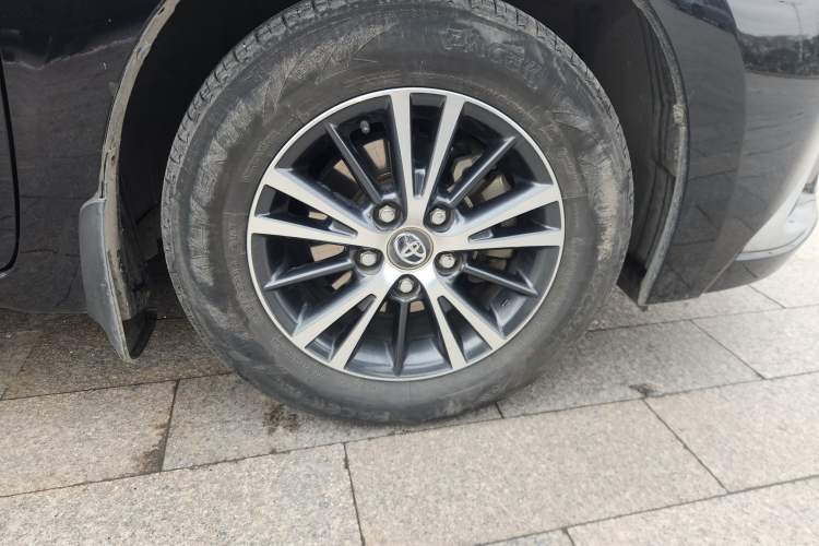 Used Toyota Levin 2016 Dual-Engine 1.8H GS E-CVT Elite Edition Right Front Wheel Hub