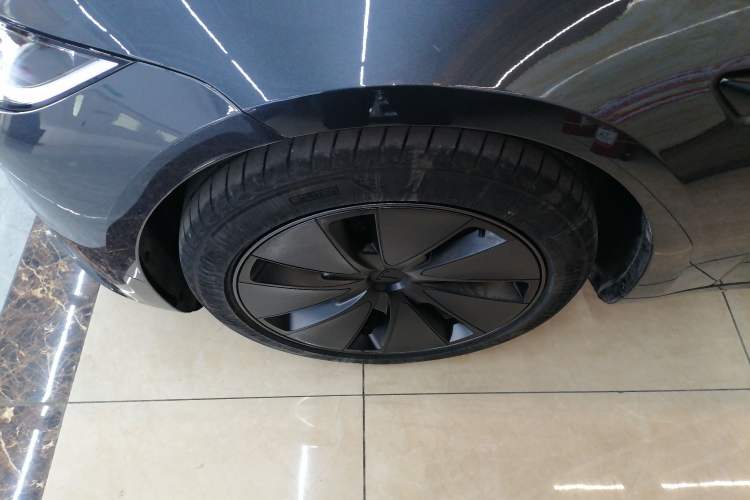 Used Tesla Model 3 2025 Rear-Wheel-Drive Version