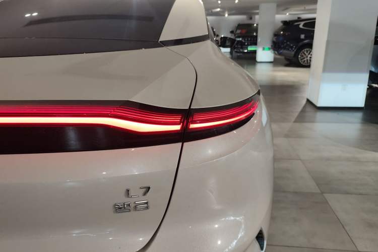 Used IM L7 2022 Dynamic Model
