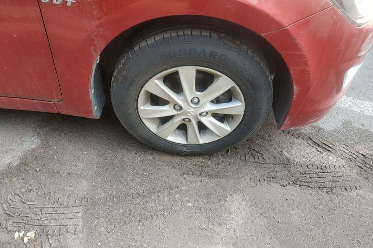 Used Hyundai Verna (older generation) 2014 1.4L Manual Smart GLS Trim