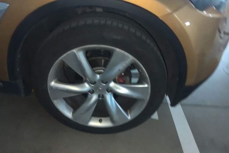 Used Infiniti QX70 2013 3.7L Standard Edition
