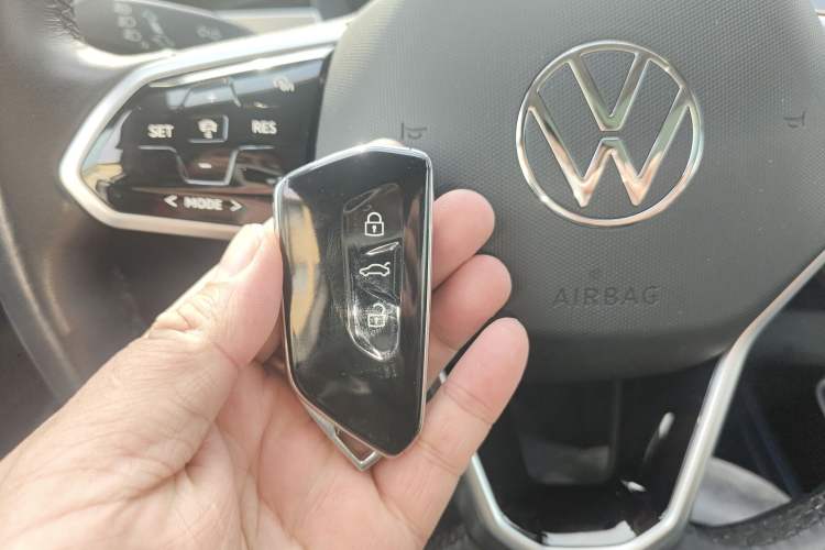 Used Volkswagen ID.6 CROZZ 2022 Long-Range PRO Edition