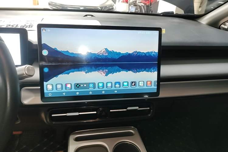 Used AION Y 2023 Plus 510 Enjoy Edition
