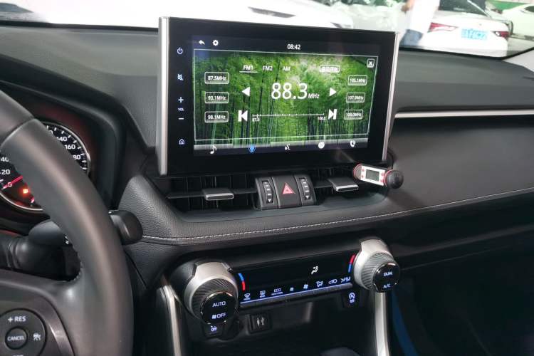 Used Toyota Wildlander 2022 2.0L CVT Two-Wheel Drive Luxury PLUS Edition
