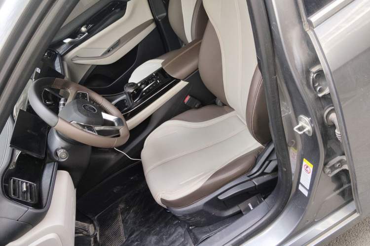 Used BYD Qin PLUS 2023 Champion Edition DM-i 55KM Leading Model Left Front Seat