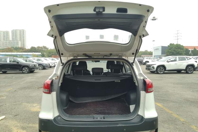 Used JAC Refine S3 2018 Custom Edition 1.5L Manual Luxury Model