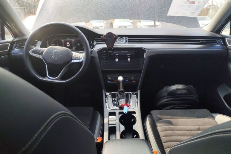 Used Volkswagen Magotan 2020 330TSI DSG Luxury Edition Audio And AC Panel