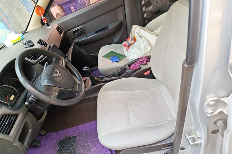 Used Wuling Hongguang 2015 1.5L S Basic Version China V Standard Left Front Seat