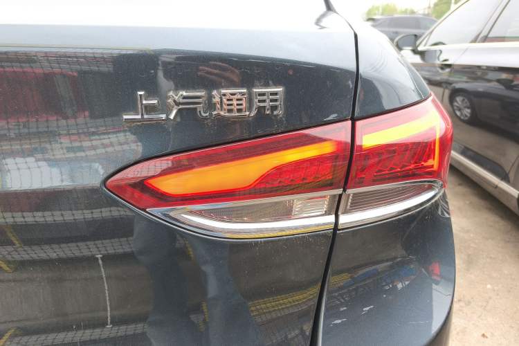 Used Buick GT 2021 Revised Version Flagship 1.5L Automatic Elite Edition Right Rear Taillight