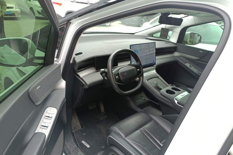 Used XPeng X9 2024 610 Long-Range Pro