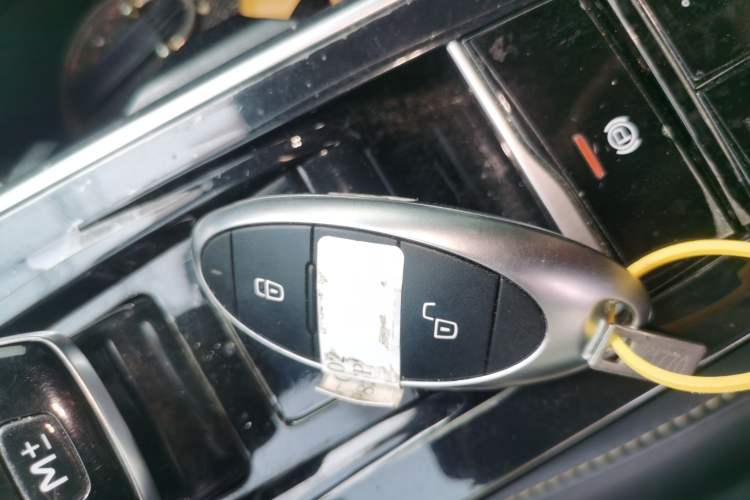 Used Bestune B70 2022 Third Generation 1.5T Automatic Premium Edition Vehicle Key