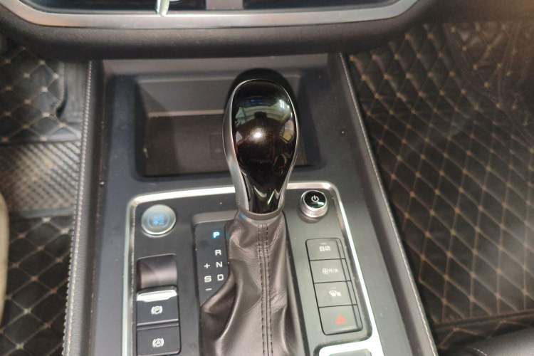 Used BYD Tang 2018 2.0T Automatic SmartConnect Prestige 7-Seater China V Standard