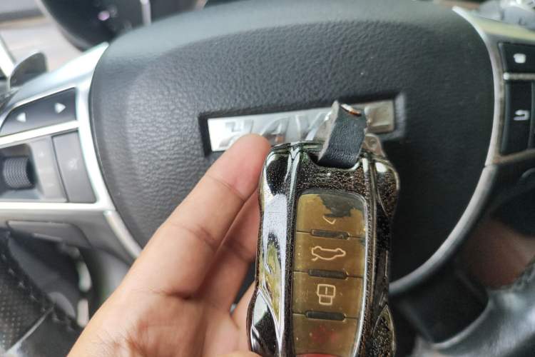 Used Haval H9 2017 2.0T Diesel 4x4 Premium 5-Seater