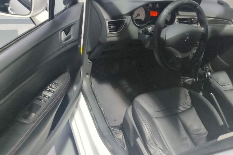 Used Peugeot 308 2013 1.6L Manual YouShang Model Driver Seat