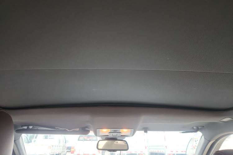 Used Land X7 2015 2.0T Panoramic Prestige Edition Headliner