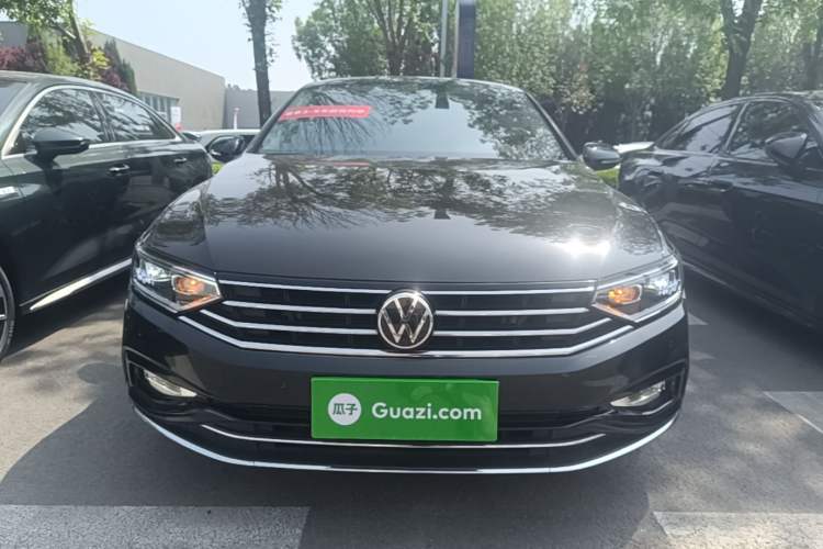 Used Volkswagen Magotan 2020 330TSI DSG Luxury Edition Front